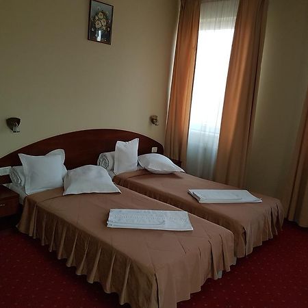 Hotel Iris Arad Dış mekan fotoğraf