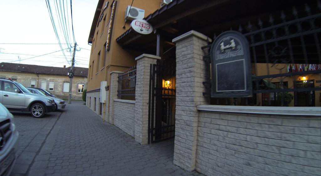 Hotel Iris Arad Dış mekan fotoğraf