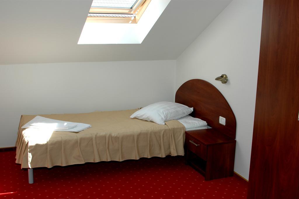 Hotel Iris Arad Oda fotoğraf
