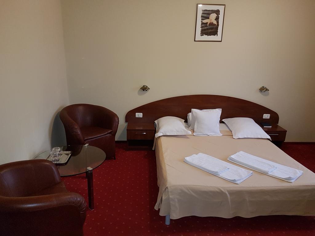 Hotel Iris Arad Dış mekan fotoğraf